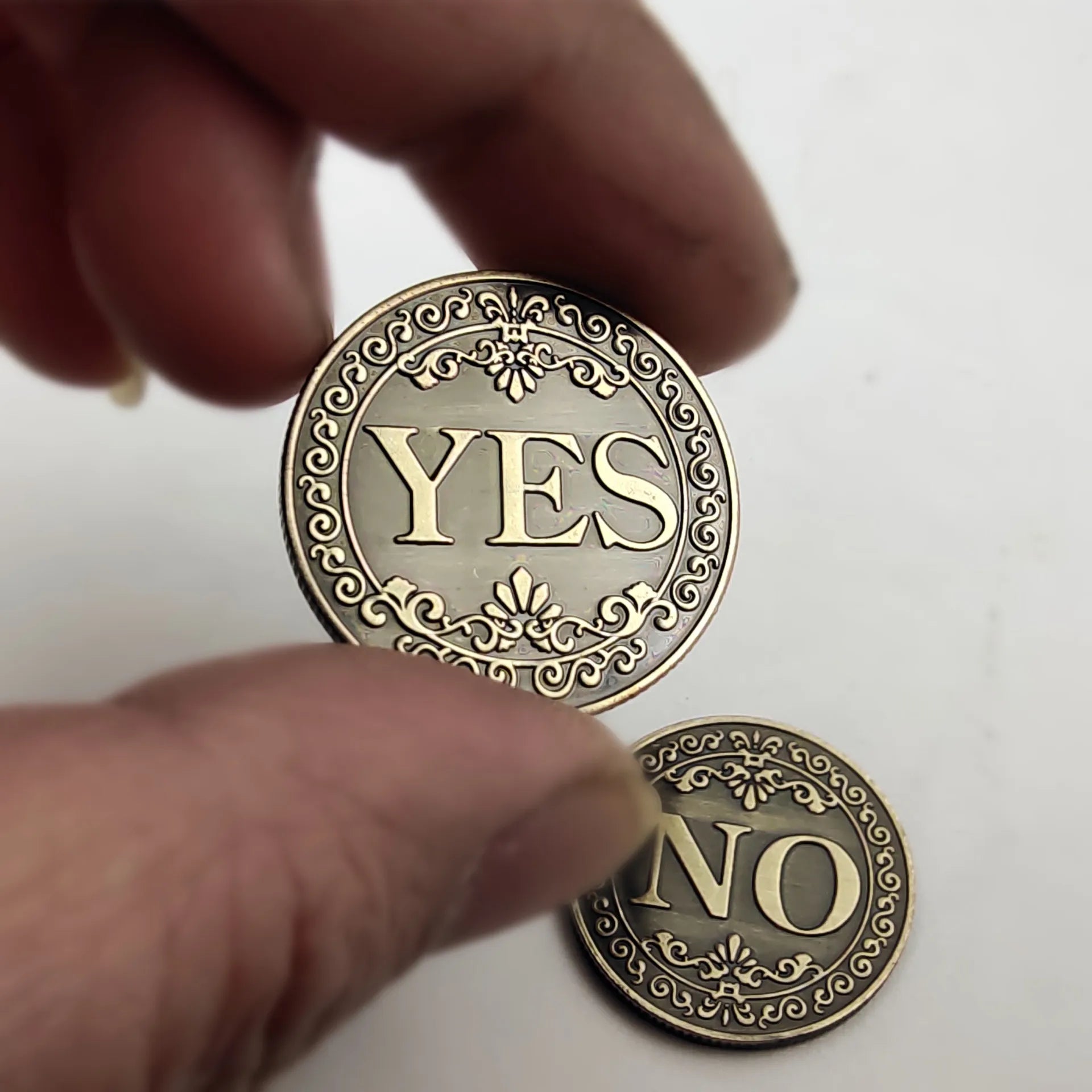 Diameter 25Mm Coin YES or NO Make Decision Commemorative Badge Double Sided Embossed Plating Collection Collect Coins Charm